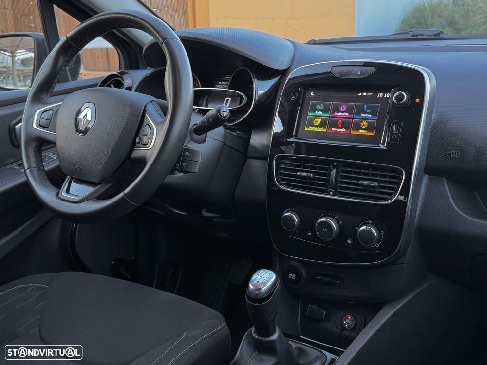 Renault Clio Sport Tourer - 11