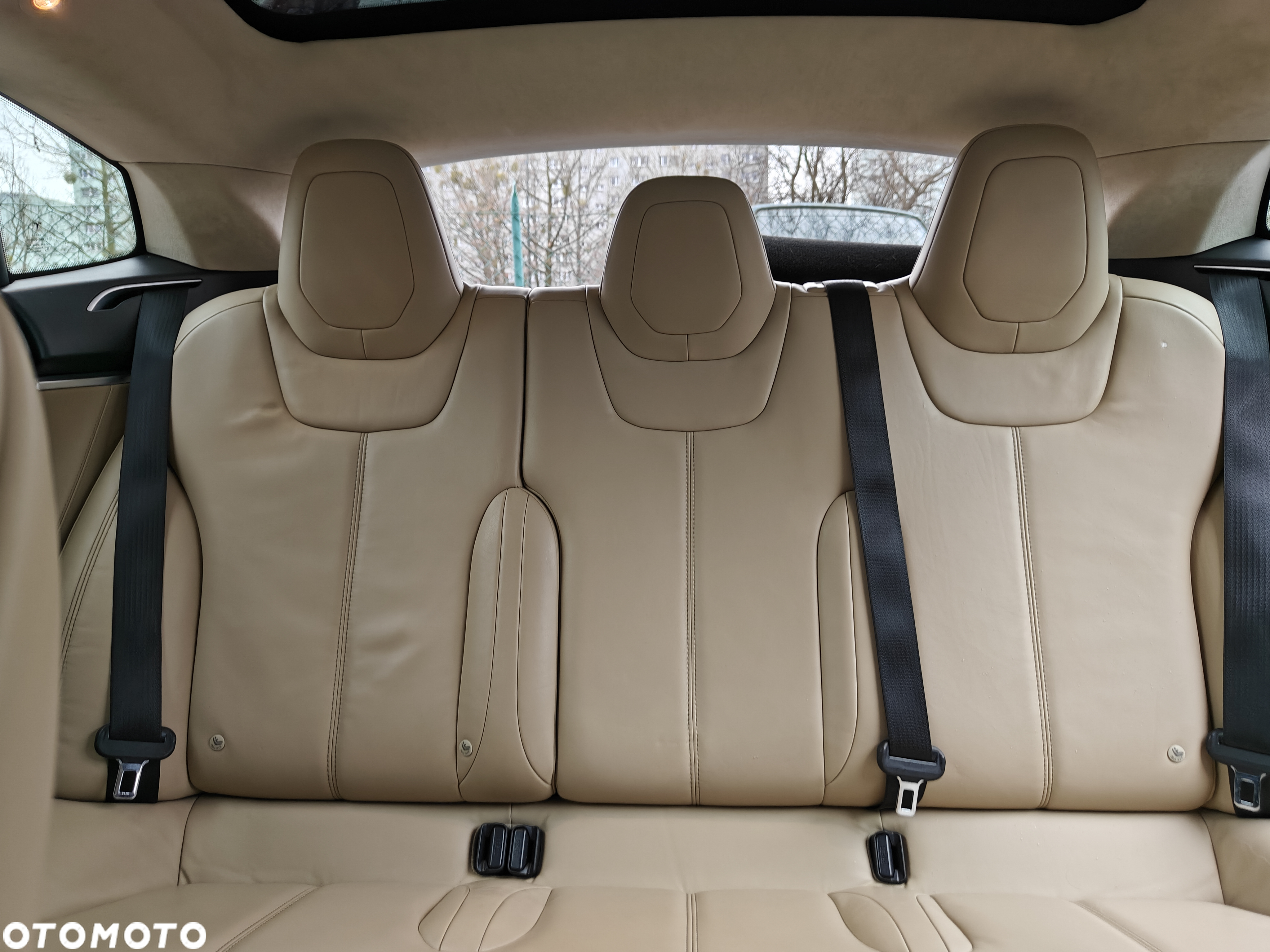 Tesla Model S Standard - 8