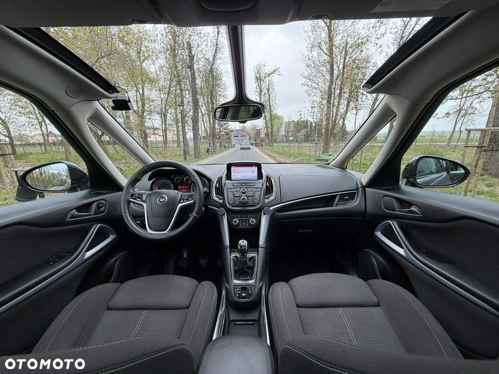 Opel Zafira - 32