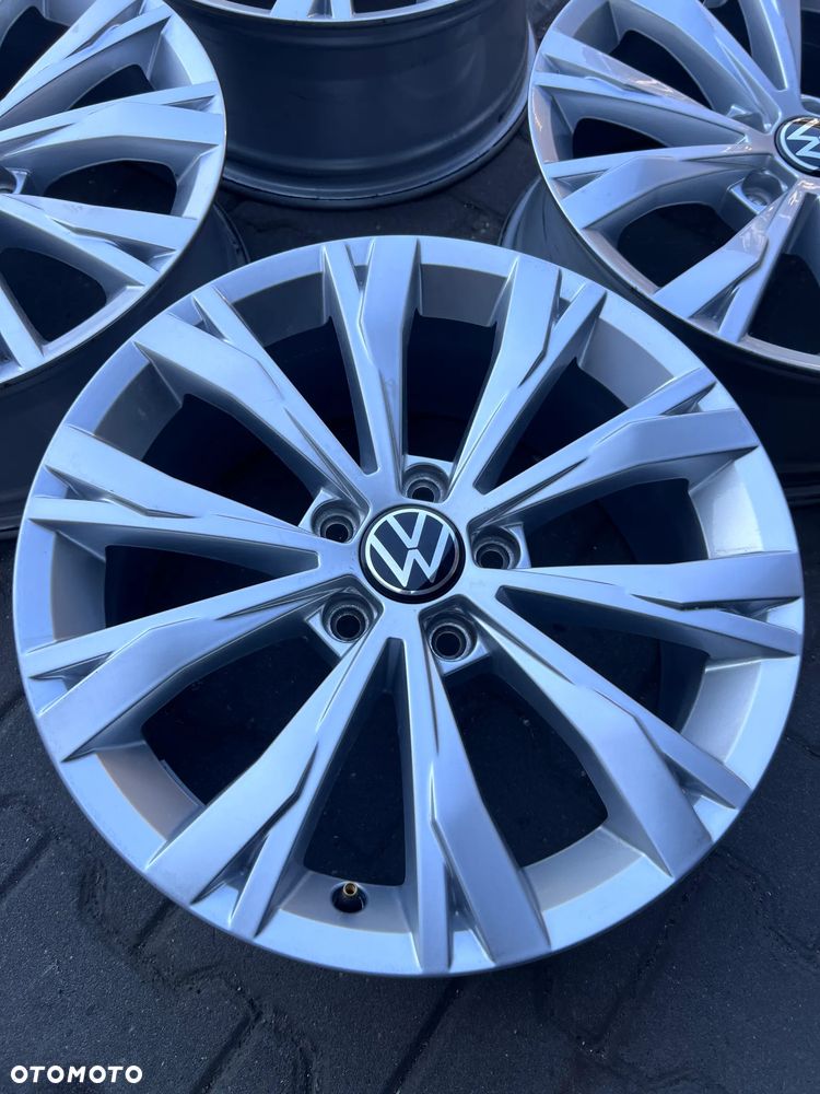 Felgi VW Tiguan Passat Golf Jetta Scharan Caddy 17'' - 1