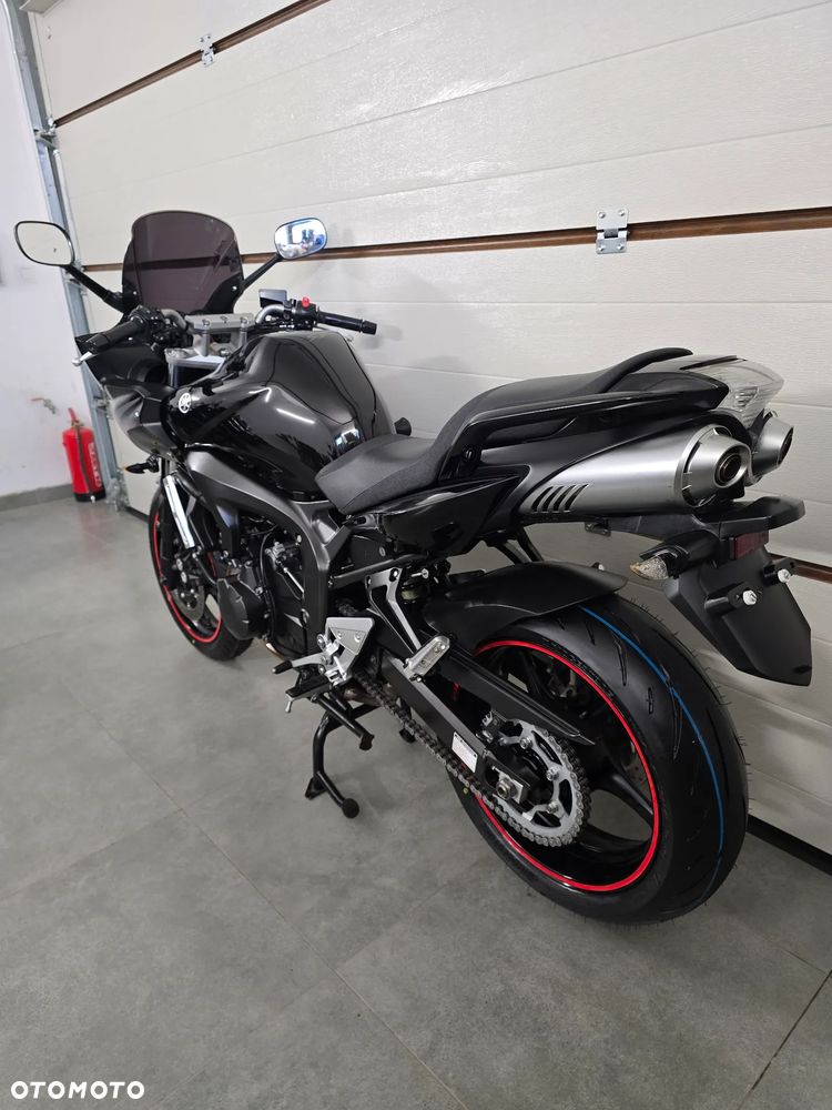 Yamaha FZ6 - 20