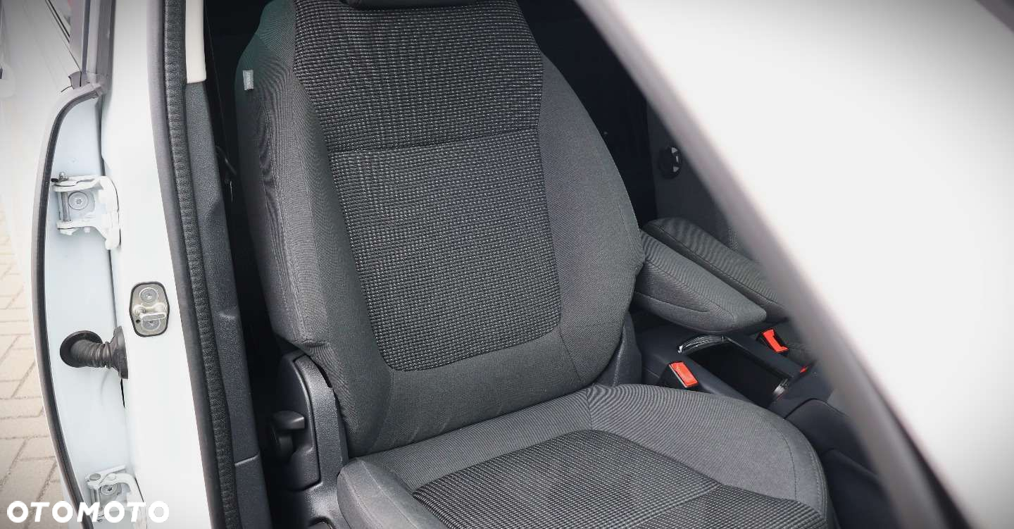 Peugeot 5008 - 19