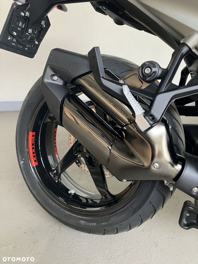 BMW R - 16