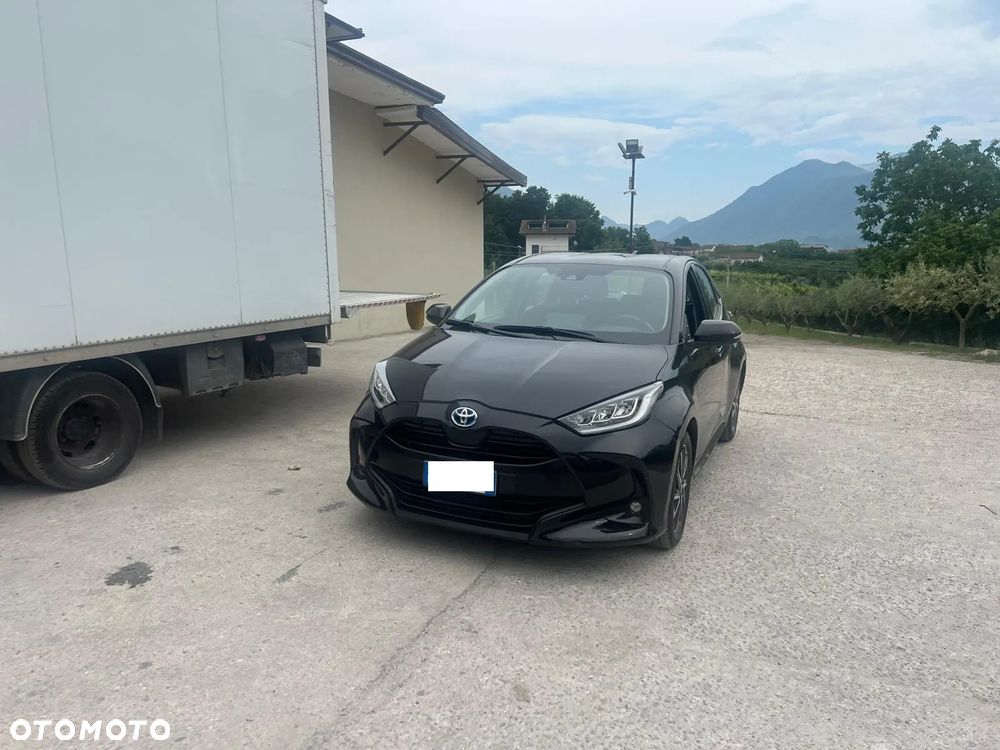 Toyota Yaris - 1