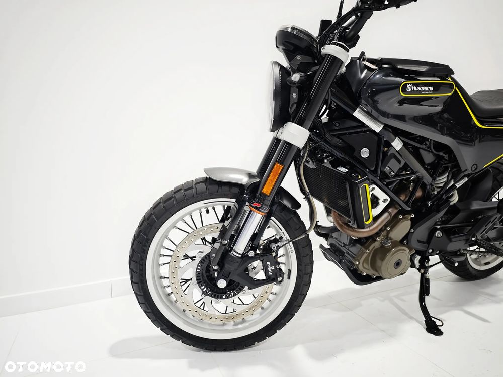 Husqvarna Svartpilen - 14