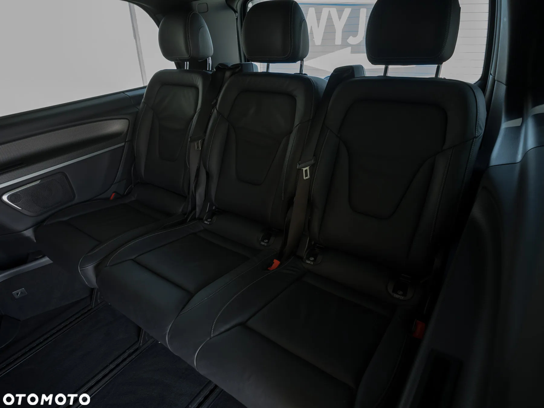 Mercedes-Benz Klasa V 300 d 4-Matic Exclusive 9G-Tronic (d³ugi) - 24