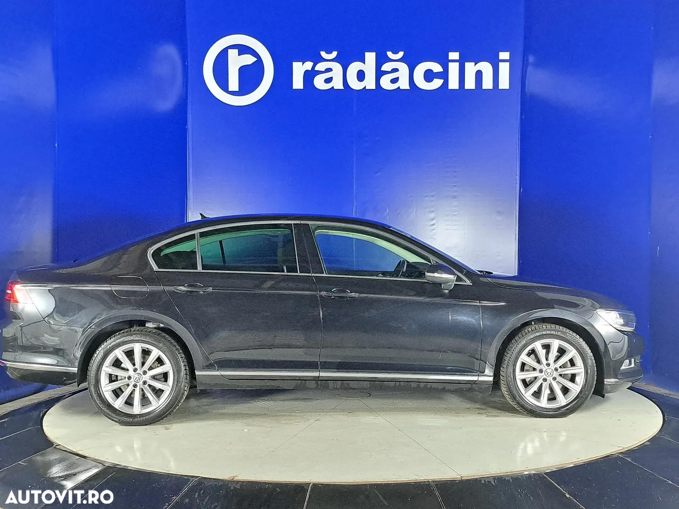 Volkswagen Passat - 6