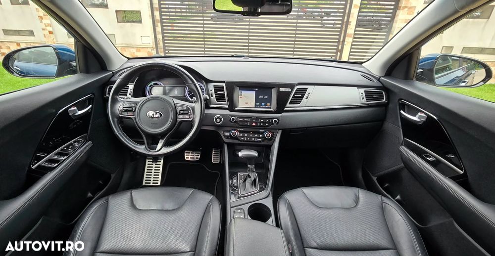 Kia Niro 1.6 GDI 2WD Aut. Vision - 34