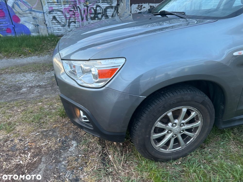Mitsubishi ASX 1.8 DID Instyle 4WD AS&G - 15
