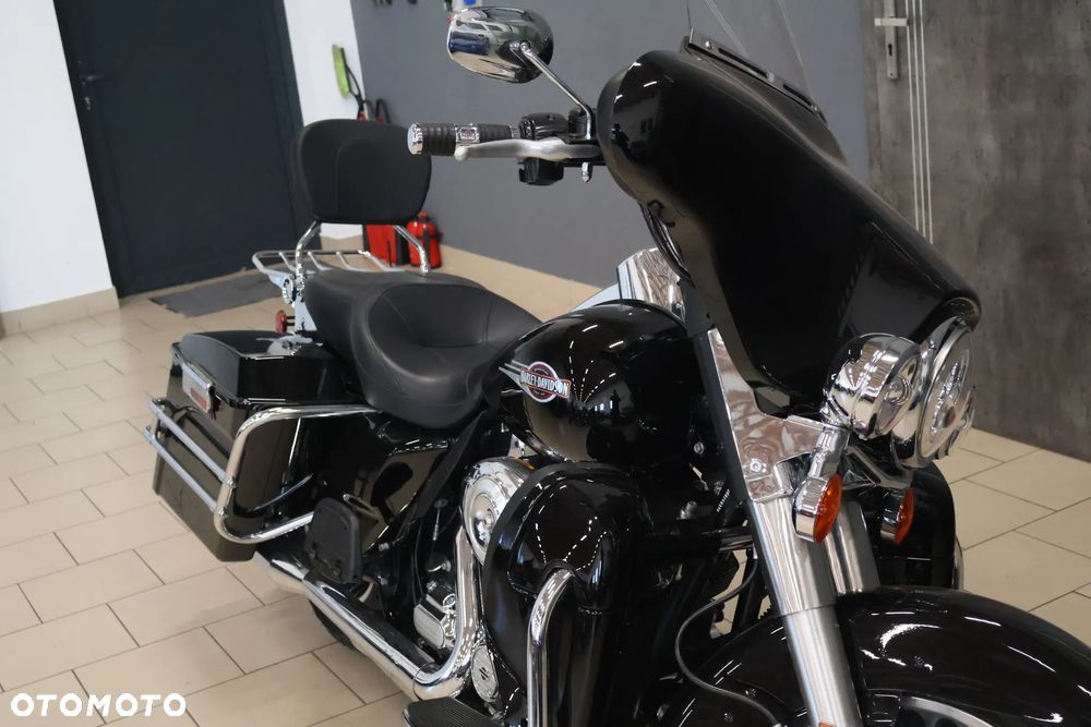 Harley-Davidson Touring Street Glide - 1
