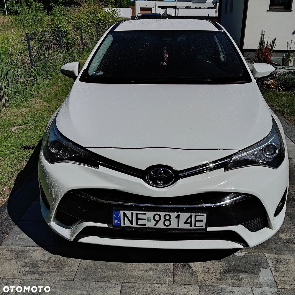 Toyota Avensis - 5