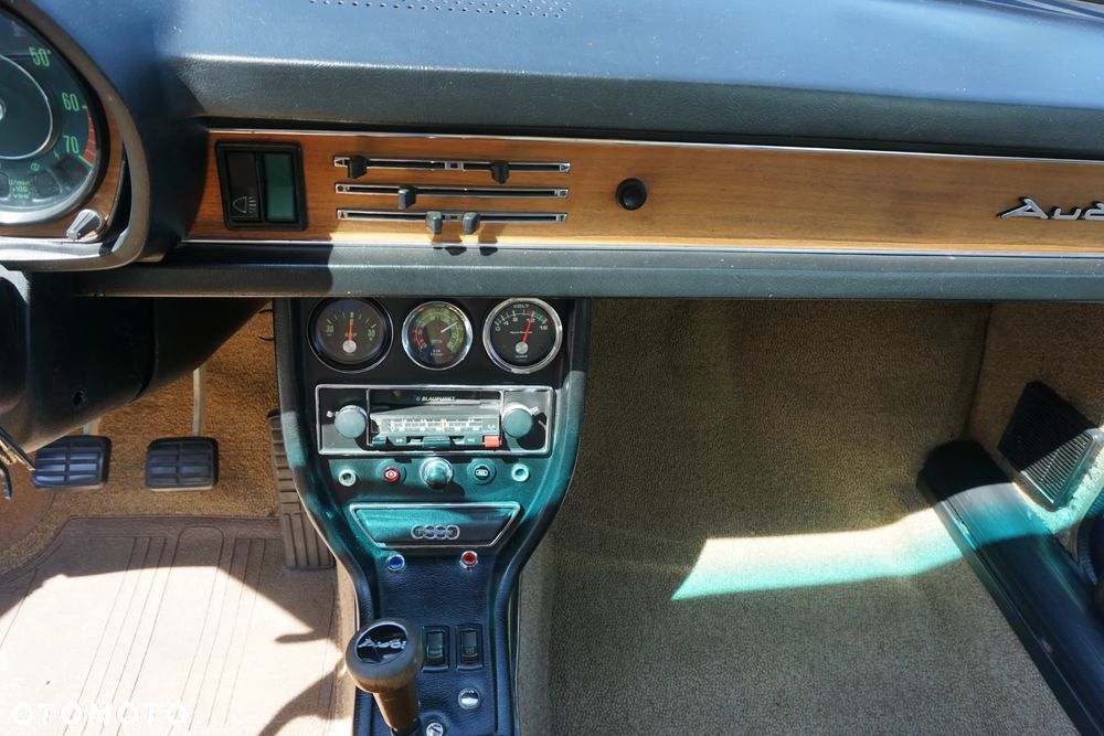 Audi 100 - 18