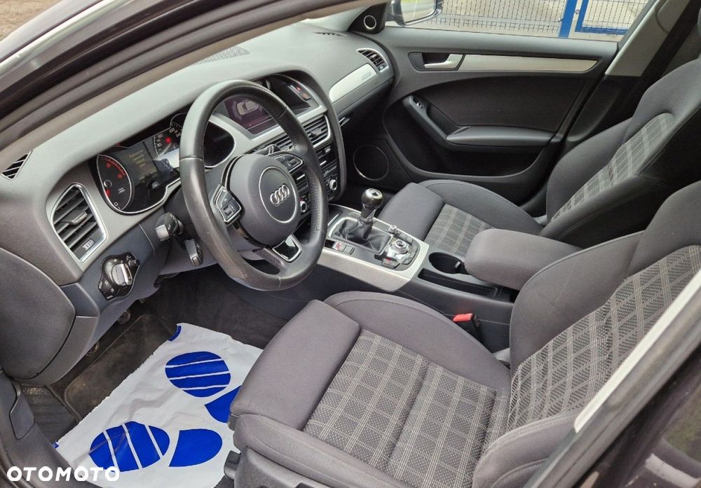 Audi A4 Avant 2.0 TDI DPF quattro S line Sportpaket - 18