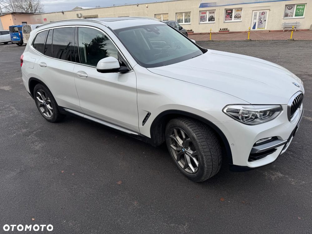 BMW X3 xDrive30i GPF Luxury Line - 5
