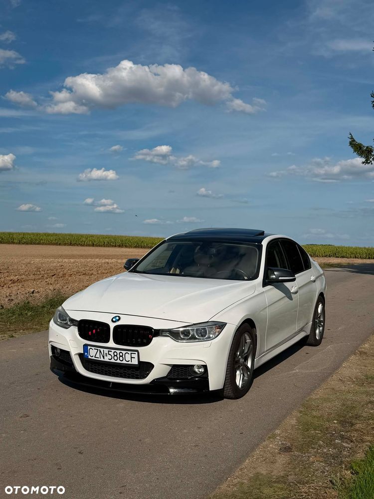 BMW Seria 3 328i - 3