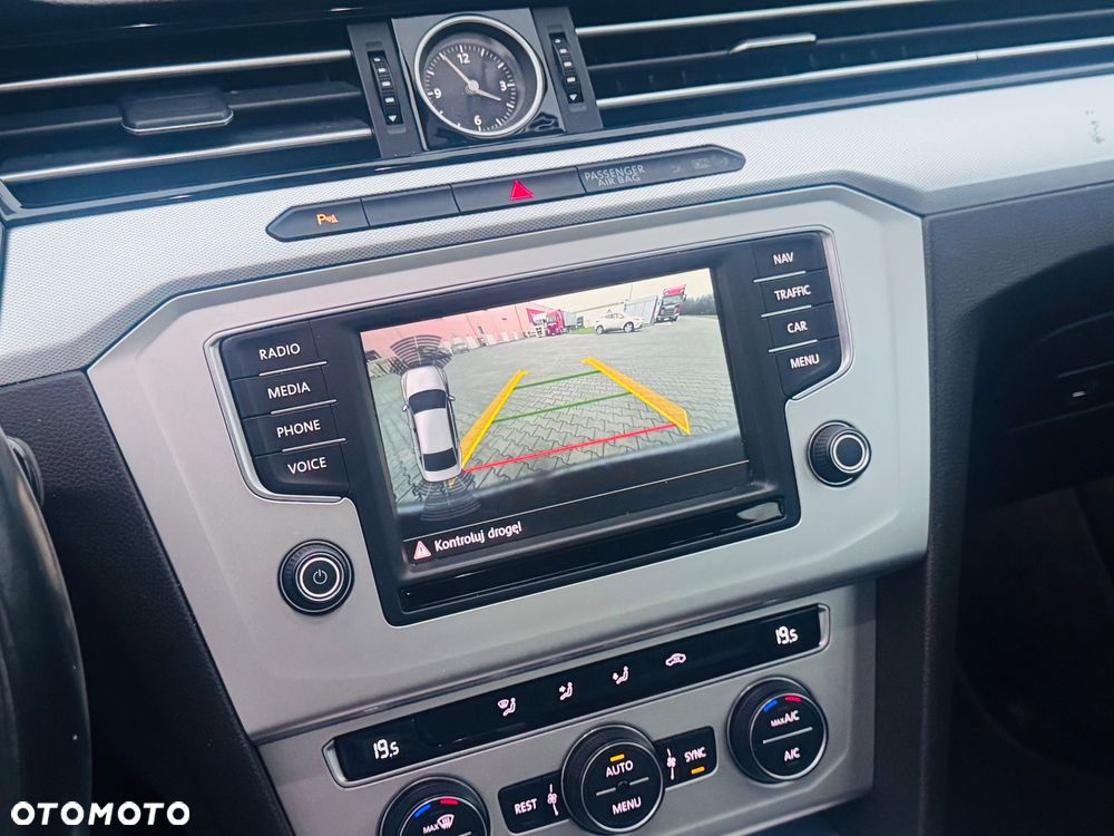 Volkswagen Passat 1.8 TSI BMT Comfortline DSG - 39