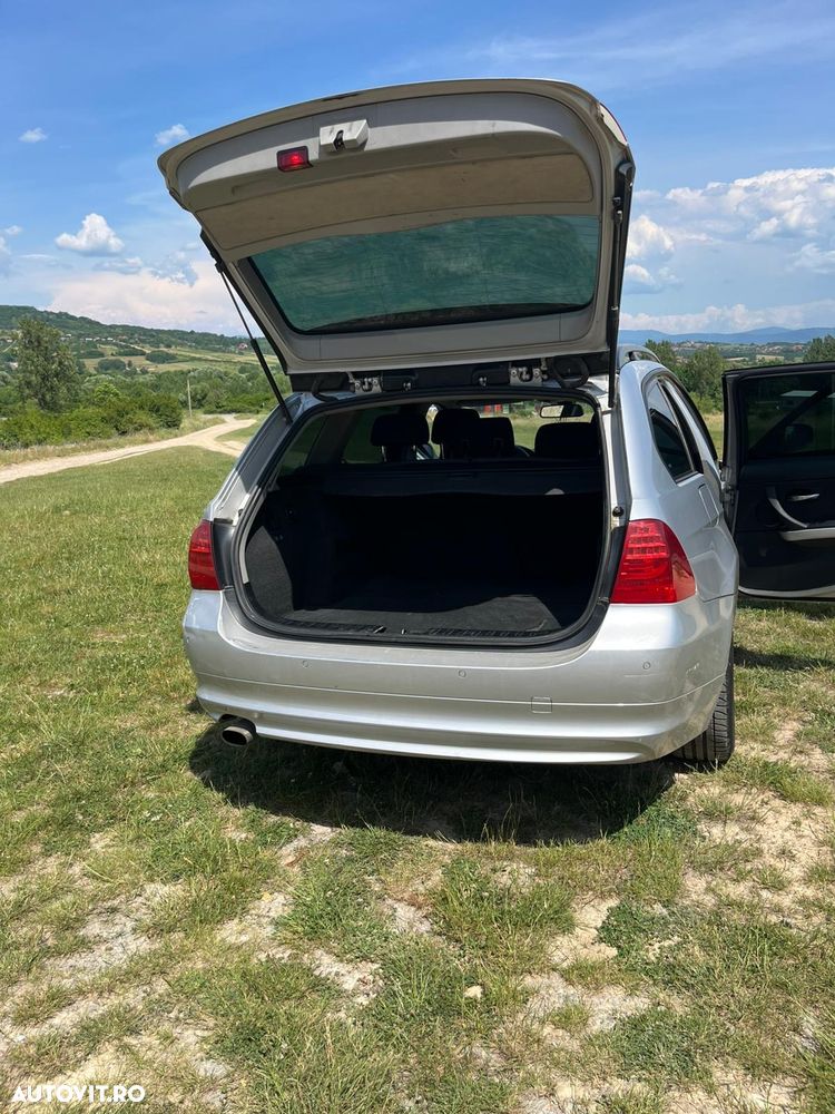 BMW Seria 3 318d - 11