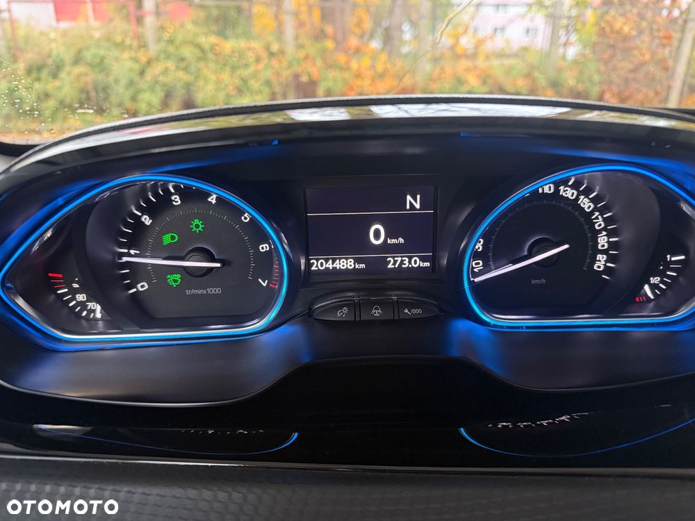 Peugeot 2008 82 e-VTI ETG5 Allure - 16