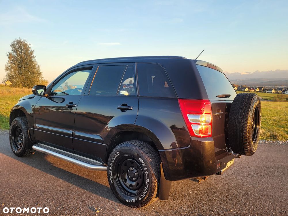 Suzuki Grand Vitara 2011 photo 4