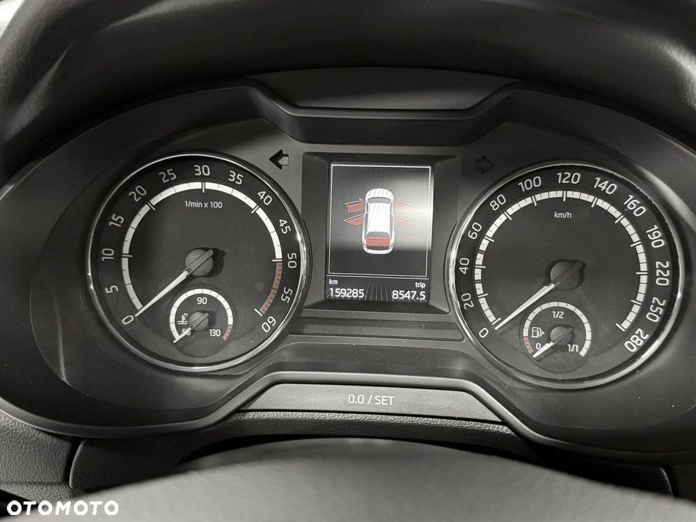 Skoda Octavia 2.0 TDI SCR 4x4 RS DSG - 36