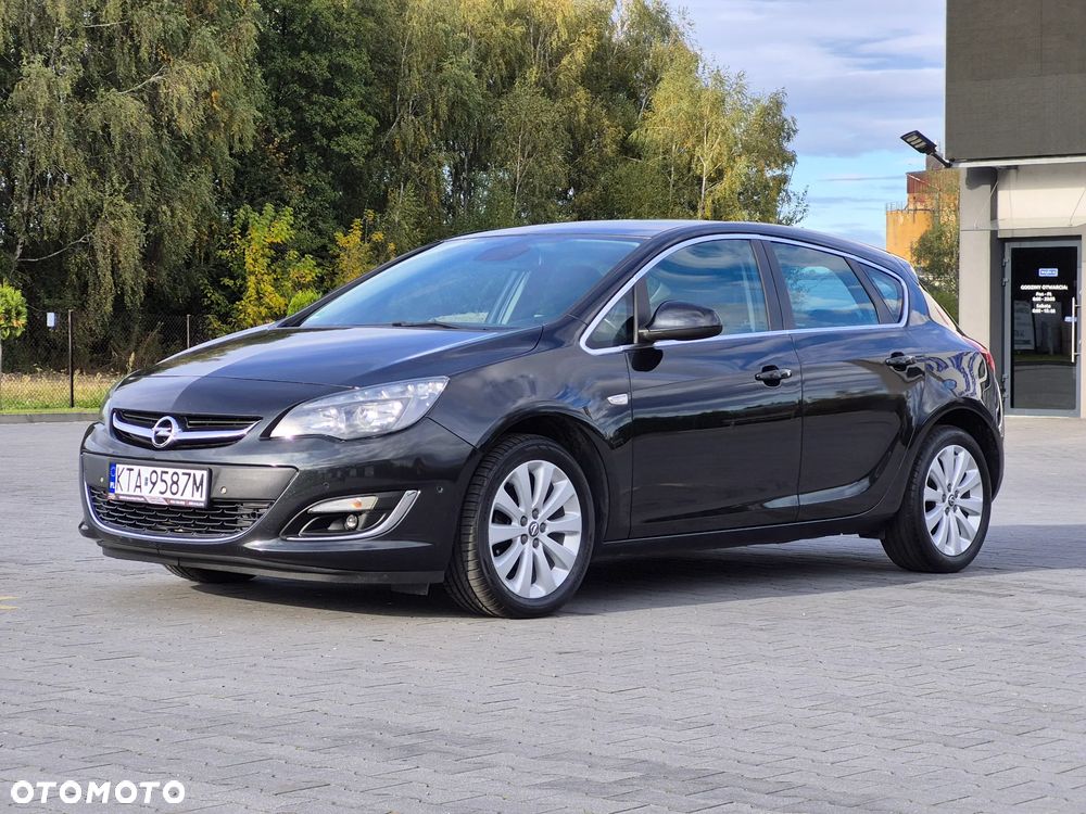 Opel Astra 2014 photo 2