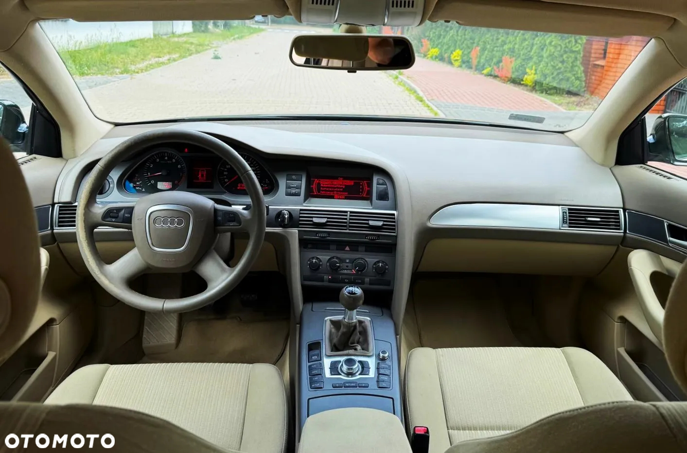 Audi A6 2.4 - 18