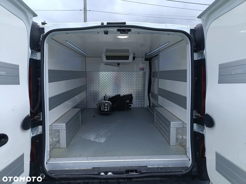 Renault Trafic - 11