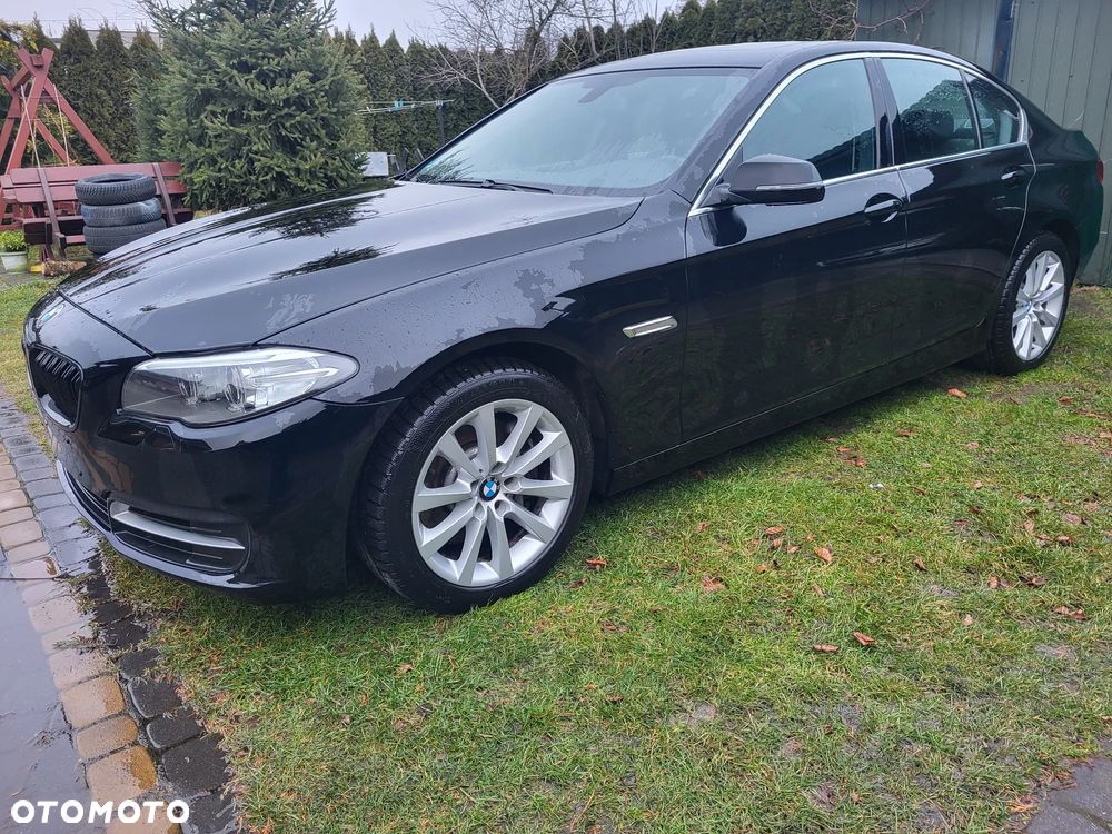BMW Seria 5 528i - 3