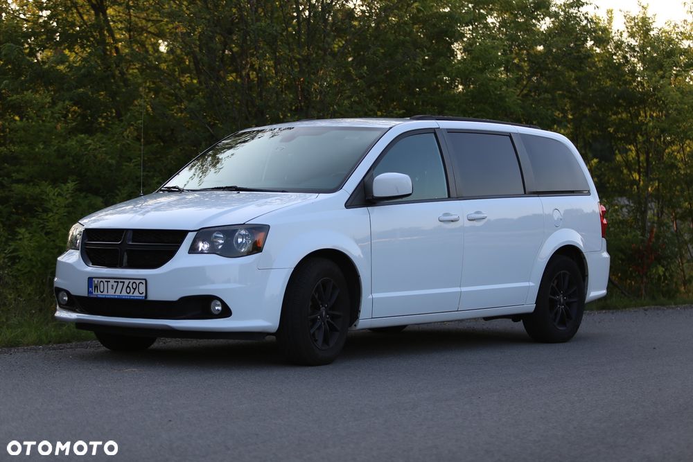 Dodge Grand Caravan 3.6 R/T - 10