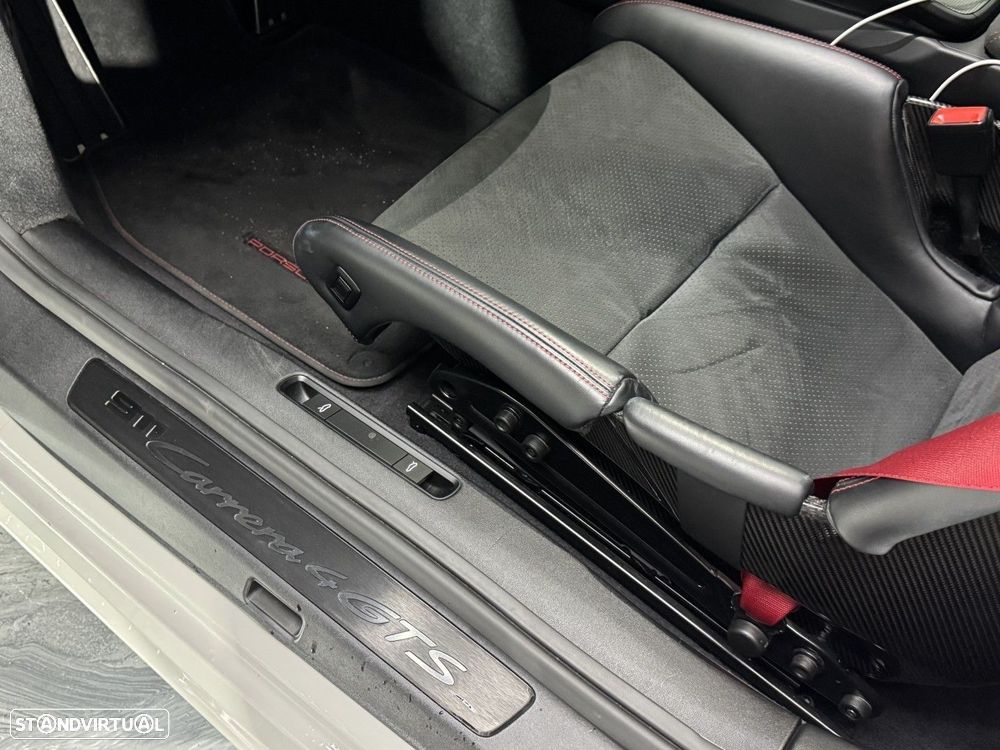 Porsche 911 (992) Carrera 4 GTS PDK - 14