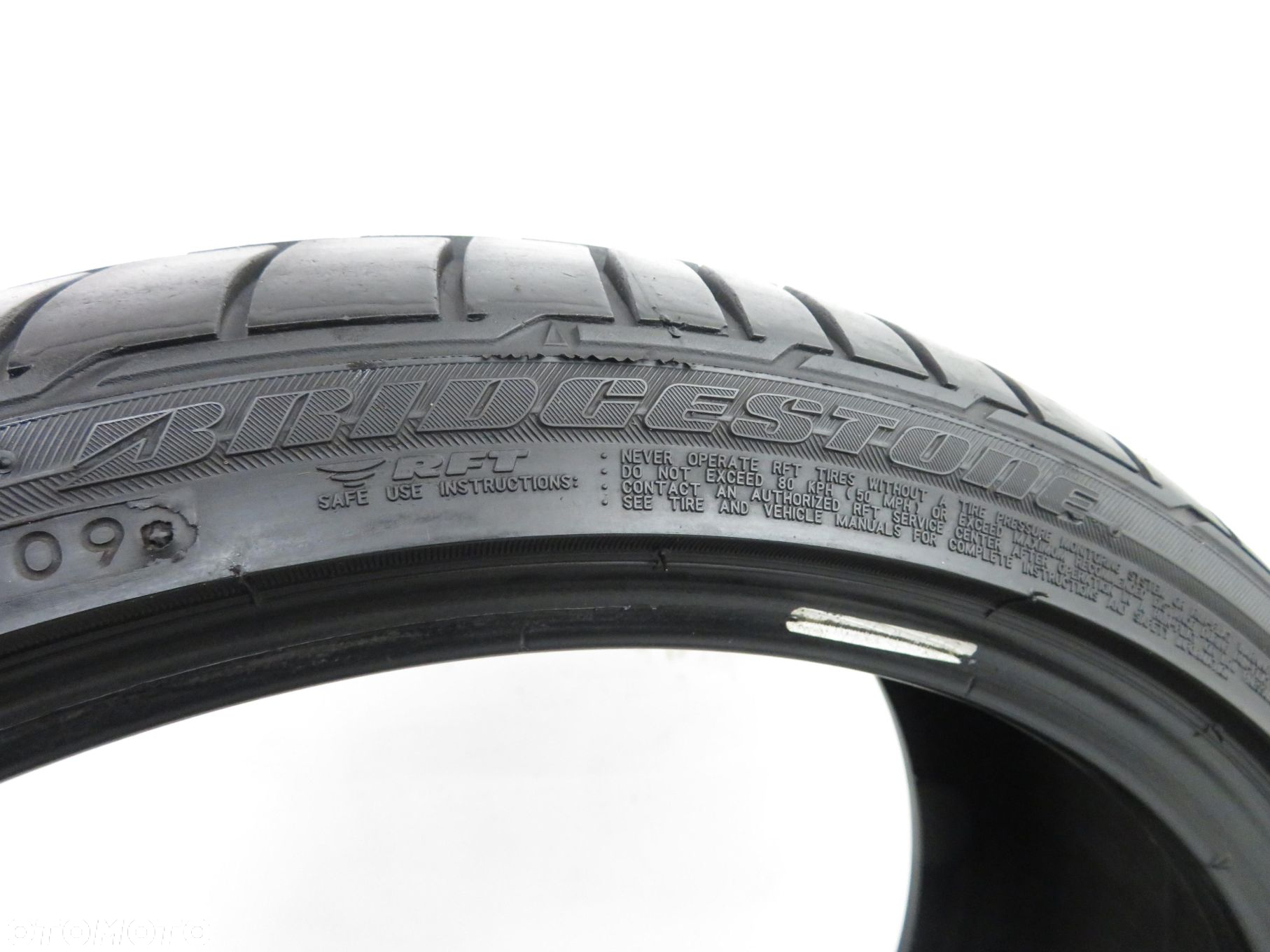 225/35R19 Bridgestone Potenza RE050A 88Y XL RFT - 5