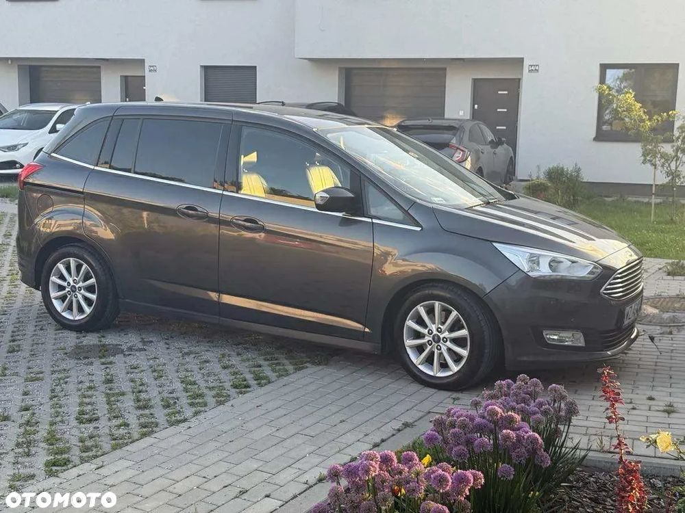 Ford Grand C-MAX - 1