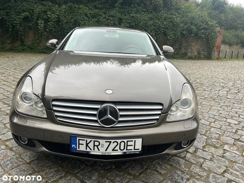 Mercedes-Benz CLS 500 - 12