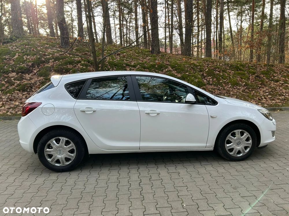 Opel Astra 1.6 Edition 111 Jahre - 7