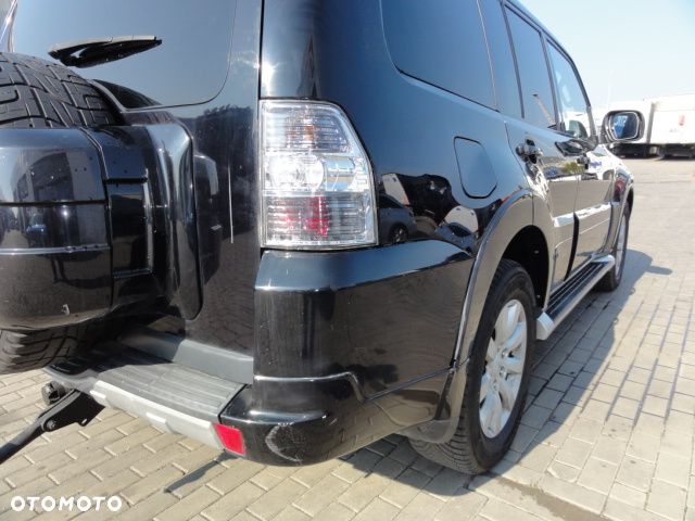 Mitsubishi Pajero 3.2 DID Instyle - 17
