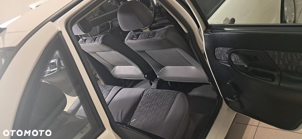 Seat Cordoba 1.4 16V Stella - 12