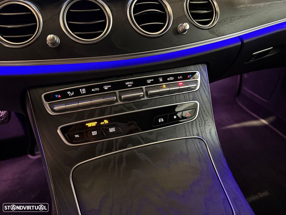 Mercedes-Benz E 300 de AMG Line - 23