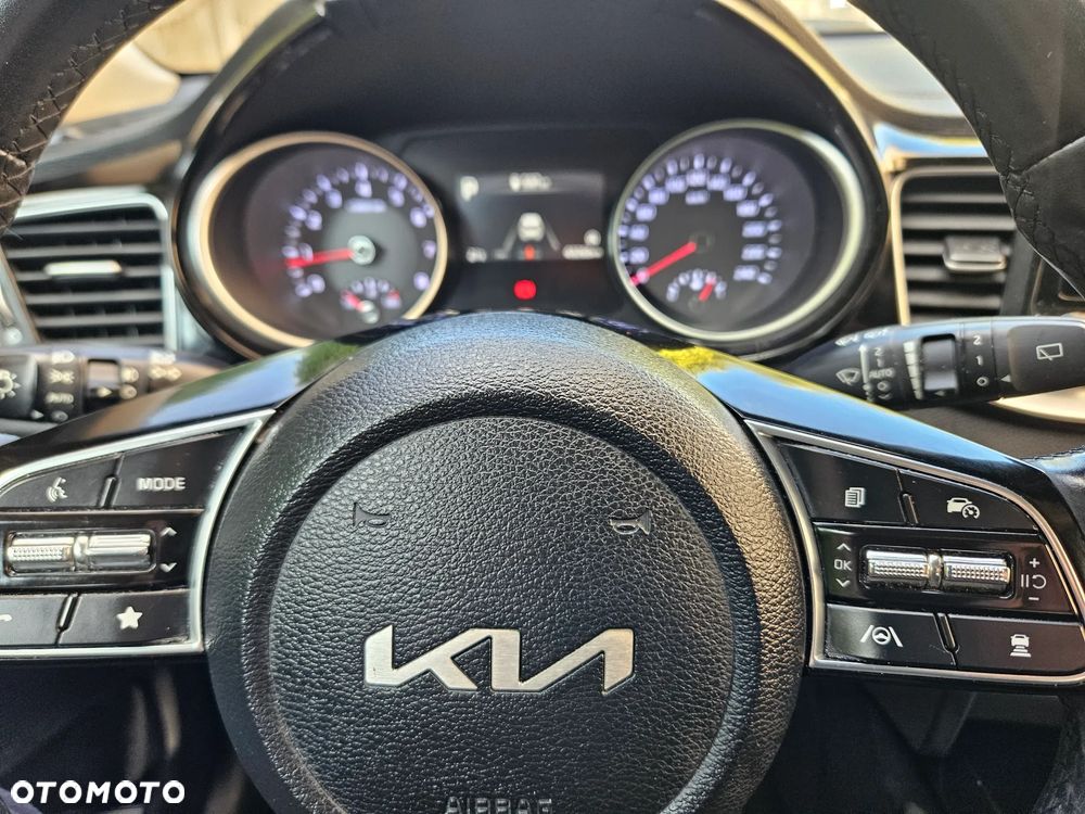 Kia XCeed - 23