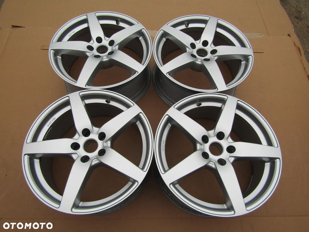 4x Felgi 18 Audi A4 A5 A6 S6 A7 S7 C8 A8 Q3 Q5 Q7 VW Tiguan Mercedes EQ EQC Skoda Karoq Kodiaq Yeti Superb Seat Ateca BMW 8 j 5x112 ET26 - 1