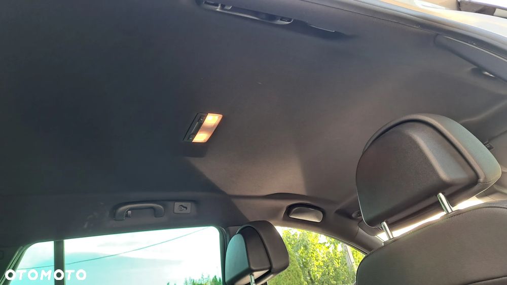 Opel Insignia - 27