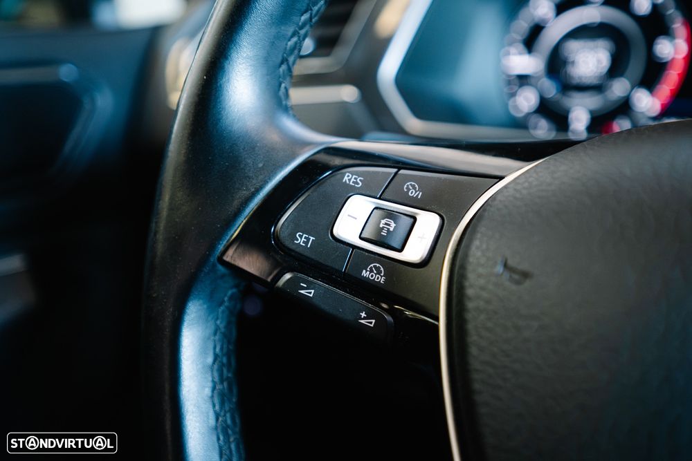 VW Tiguan 2.0 TDI R-Line DSG - 29