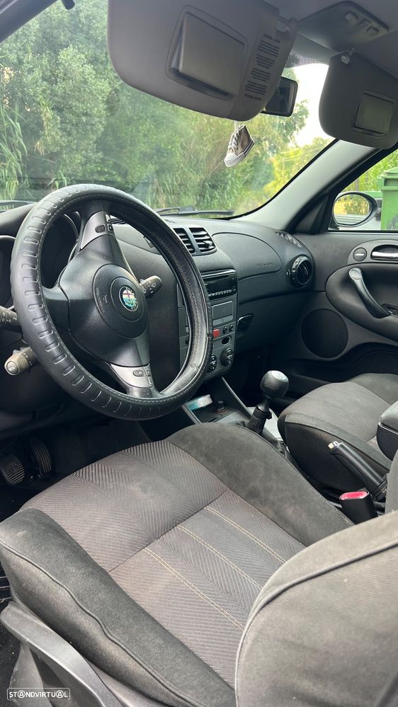 Alfa Romeo 147 1.9 JTD 16V Progression - 12