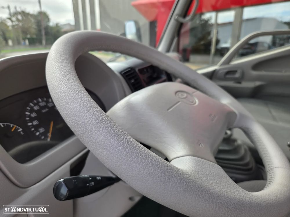 Toyota Dyna 100 tribasculante - 11