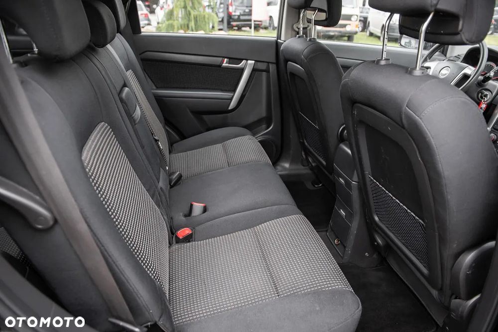 Chevrolet Captiva 2.4 2WD 7 Sitzer LS Family Edition - 19