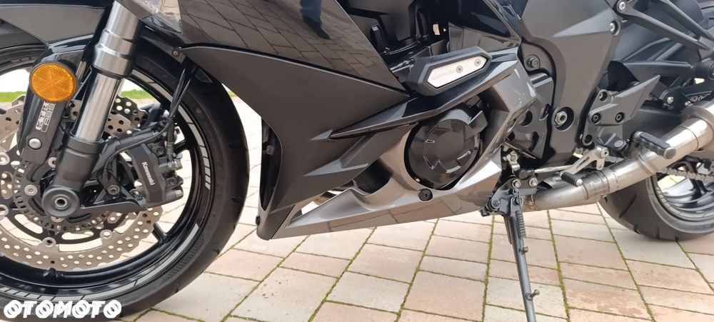 Kawasaki Ninja 1000 SX - 38
