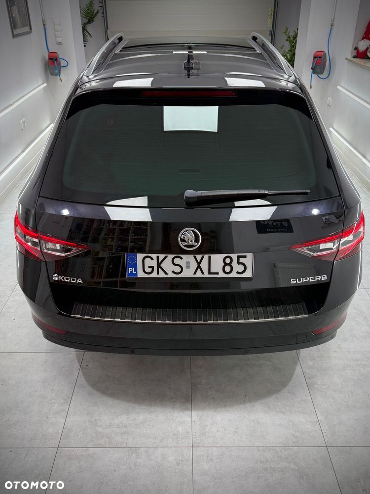 Skoda Superb 2.0 TDI DSG Ambition - 2