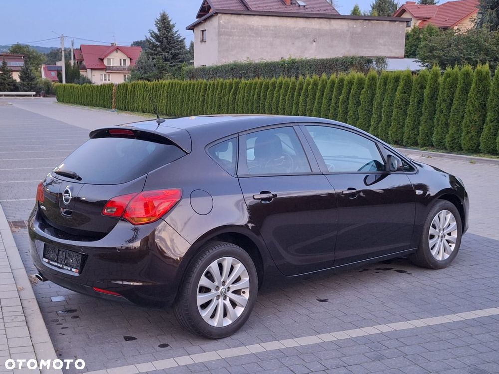 Opel Astra 1.4 Turbo Color Edition - 3
