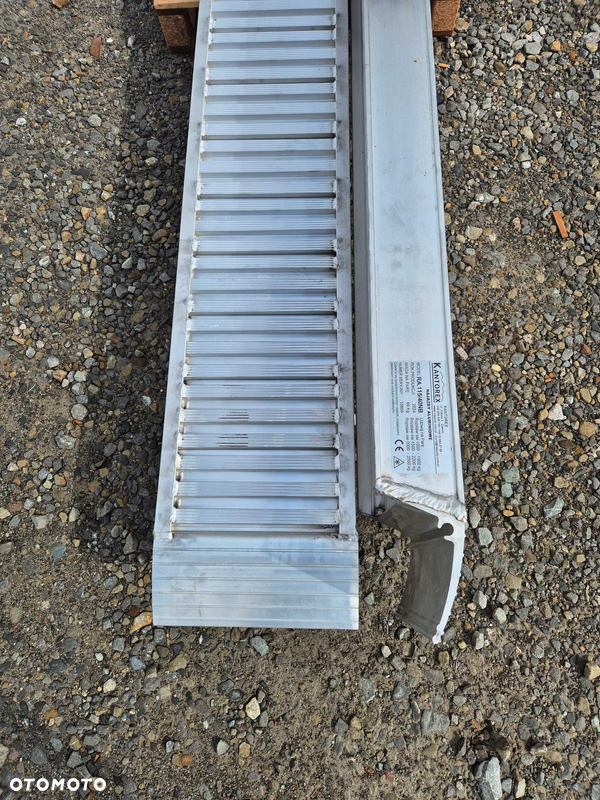 Najazdy aluminiowe komplet | 4,0m ↔ | 2500kg | szerokość 35cm