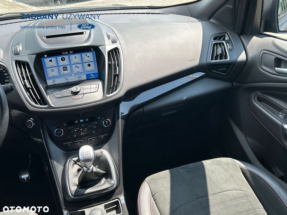 Ford Kuga - 12