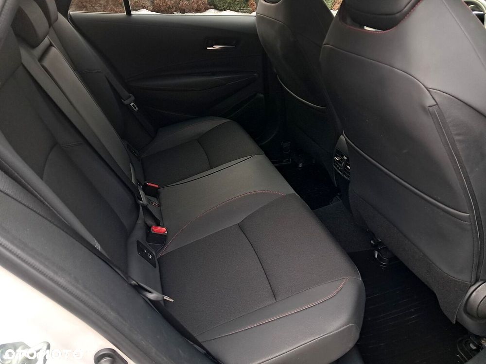 Toyota Corolla 1.8 Hybrid GR Sport - 11